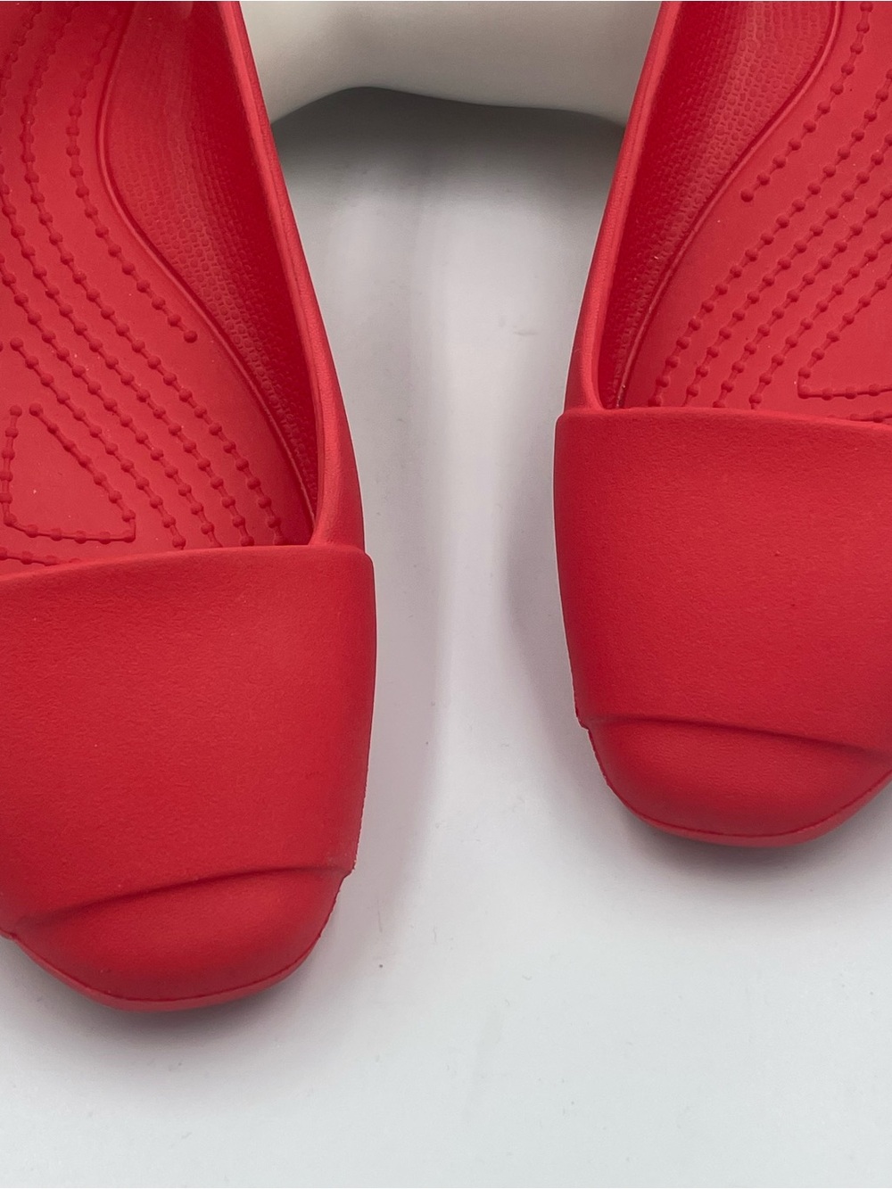 Crocs Sienna Shoes Womens Size 6. Slingback Ballet Flats Lightweight pre-owned - Picture 2 of 11